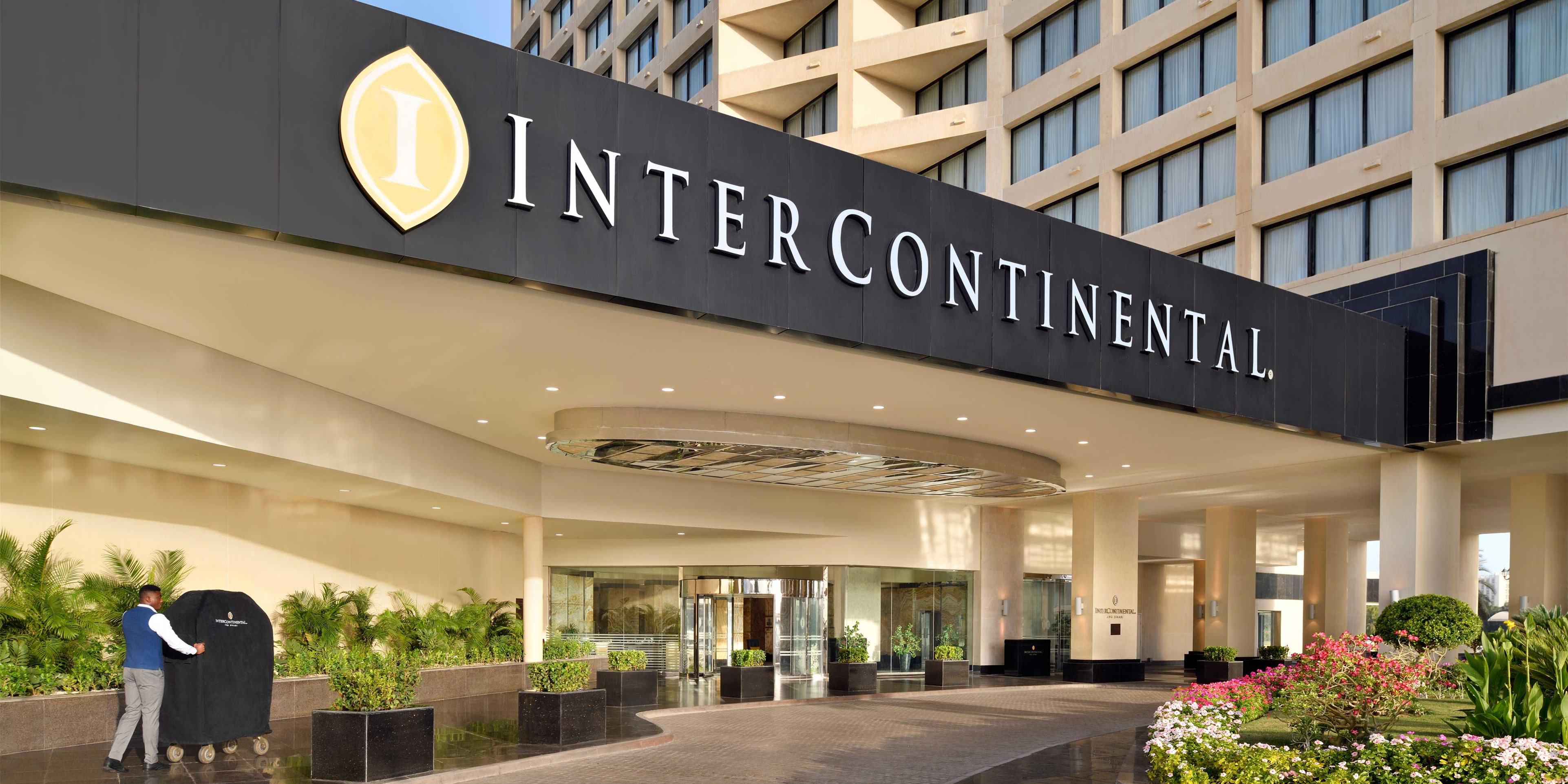 intercontinental-abu-dhabi-6982719302-2x1